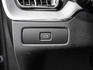 Volvo  Ultimate Dark AWD B5 Benzin EU6d Allrad HUD StandHZG Leder digitales Cockpit Mem