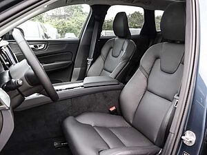 Volvo  Ultimate Dark AWD B4 Diesel EU6d Allrad HUD AD StandHZG digitales Cockpit Memory