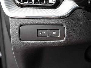 Volvo  Ultimate Dark Recharge Plug-In Hybrid AWD T8 Twin Engine EU6d Allrad HUD StandHZ