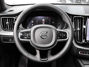 Volvo  Ultimate Dark Recharge Plug-In Hybrid AWD T8 Twin Engine EU6d Allrad HUD StandHZ