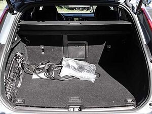 Volvo  Ultimate Dark Recharge Plug-In Hybrid AWD T8 Twin Engine EU6d Allrad HUD StandHZ