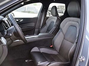 Volvo  Ultimate Dark Recharge Plug-In Hybrid AWD T8 Twin Engine EU6d Allrad HUD StandHZ