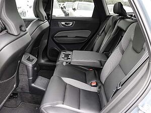 Volvo  Ultimate Dark Recharge Plug-In Hybrid AWD T8 Twin Engine EU6d Allrad HUD StandHZ