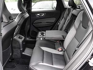 Volvo  Ultimate Dark Recharge Plug-In Hybrid AWD T8 Twin Engine EU6d Allrad HUD StandHZ