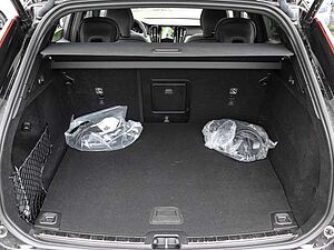 Volvo  Ultimate Dark Recharge Plug-In Hybrid AWD T8 Twin Engine EU6d Allrad HUD StandHZ