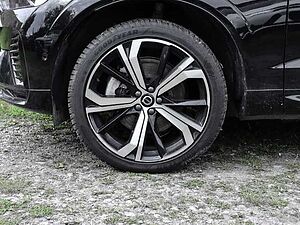 Volvo  Ultimate Dark Recharge Plug-In Hybrid AWD T8 Twin Engine EU6d Allrad HUD StandHZ