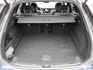Volvo  Plus Dark Recharge Plug-In Hybrid AWD T6 Twin Engine EU6d Allrad StandHZG digita
