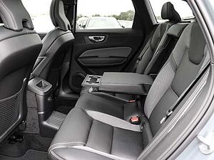Volvo  Plus Dark Recharge Plug-In Hybrid AWD T6 Twin Engine EU6d Allrad StandHZG digita
