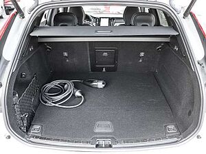 Volvo  Plus Dark Recharge Plug-In Hybrid AWD T6 Twin Engine EU6d Allrad StandHZG digita