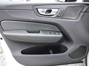 Volvo  Plus Dark Recharge Plug-In Hybrid AWD T8 Twin Engine EU6e Allrad StandHZG digita
