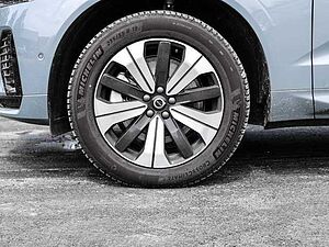 Volvo  Plus Dark Recharge Plug-In Hybrid AWD T6 Twin Engine EU6d Allrad StandHZG digita