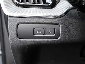 Volvo  Plus Dark Recharge Plug-In Hybrid AWD T6 Twin Engine EU6d Allrad StandHZG digita