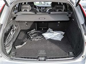Volvo  Plus Dark Recharge Plug-In Hybrid AWD T6 Twin Engine EU6d Allrad StandHZG digita