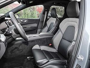 Volvo  Plus Dark Recharge Plug-In Hybrid AWD T6 Twin Engine EU6d Allrad StandHZG digita