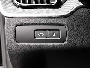 Volvo  Plus Dark Recharge Plug-In Hybrid AWD T8 Twin Engine EU6e Allrad StandHZG digita