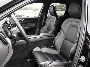 Volvo  Plus Dark Recharge Plug-In Hybrid AWD T8 Twin Engine EU6e Allrad StandHZG digita