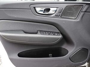 Volvo  Plus Dark Recharge Plug-In Hybrid AWD T8 Twin Engine EU6e Allrad StandHZG digita