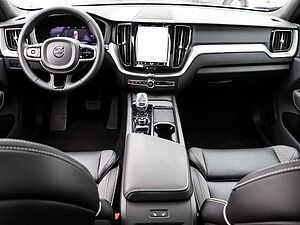 Volvo  Plus Dark Recharge Plug-In Hybrid AWD T8 Twin Engine EU6e Allrad StandHZG digita