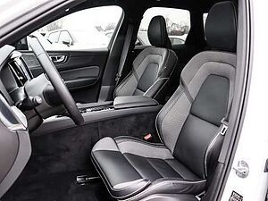 Volvo  Plus Dark Recharge Plug-In Hybrid AWD T8 Twin Engine EU6e Allrad StandHZG digita