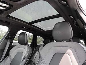 Volvo  Plus Dark Recharge Plug-In Hybrid AWD T8 Twin Engine EU6e Allrad StandHZG digita