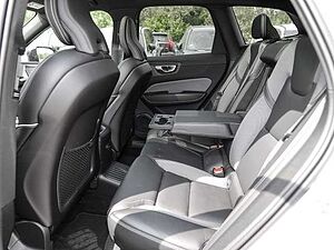 Volvo  Plus Dark Recharge Plug-In Hybrid AWD T8 Twin Engine EU6e Allrad StandHZG digita