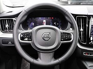 Volvo  Ultimate Dark 2WD B4 Diesel EU6d HUD AD digitales Cockpit Memory Sitze Soundsyst