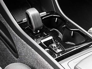 Volvo  Plus Dark 2WD B3 EU6d digitales Cockpit Memory Sitze Soundsystem HarmanKardon LE