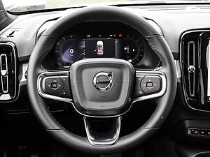 Volvo  Plus Dark 2WD B3 EU6d digitales Cockpit Memory Sitze Soundsystem HarmanKardon LE