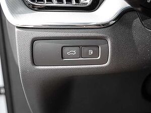 Volvo  Ultimate Dark Recharge Plug-In Hybrid AWD T8 Twin Engine EU6d Allrad HUD StandHZ