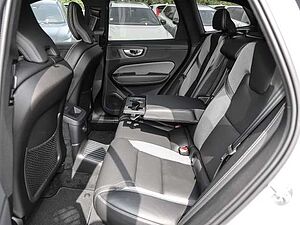 Volvo  Ultimate Dark Recharge Plug-In Hybrid AWD T8 Twin Engine EU6d Allrad HUD StandHZ