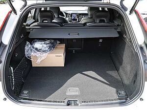 Volvo  Ultimate Dark Recharge Plug-In Hybrid AWD T8 Twin Engine EU6d Allrad HUD StandHZ