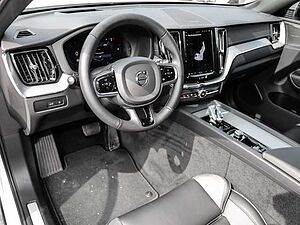 Volvo  Ultimate Dark Recharge Plug-In Hybrid AWD T8 Twin Engine EU6d Allrad HUD StandHZ