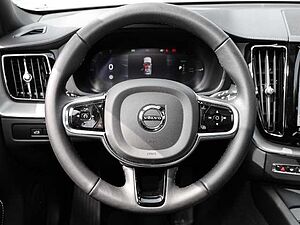 Volvo  Ultimate Dark Recharge Plug-In Hybrid AWD T8 Twin Engine EU6d Allrad HUD StandHZ
