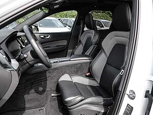 Volvo  Ultimate Dark Recharge Plug-In Hybrid AWD T8 Twin Engine EU6d Allrad HUD StandHZ