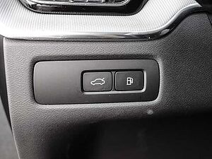 Volvo  Ultimate Dark Recharge Plug-In Hybrid AWD T8 Twin Engine EU6d Allrad HUD StandHZ