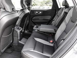 Volvo  Ultimate Dark Recharge Plug-In Hybrid AWD T8 Twin Engine EU6d Allrad HUD StandHZ