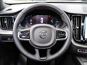 Volvo  Ultimate Dark Recharge Plug-In Hybrid AWD T8 Twin Engine EU6d Allrad HUD StandHZ