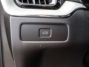 Volvo  Ultimate Dark AWD B4 Diesel EU6d Allrad HUD AD StandHZG digitales Cockpit Memory