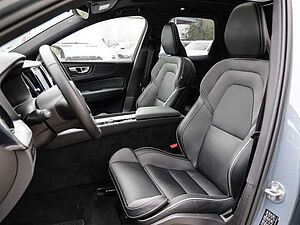 Volvo  Ultimate Dark Recharge Plug-In Hybrid AWD T8 Twin Engine EU6d Allrad HUD StandHZ