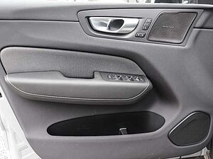 Volvo  Plus Dark Recharge Plug-In Hybrid AWD T8 Twin Engine EU6d Allrad StandHZG digita