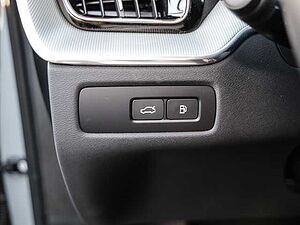 Volvo  Ultimate Dark Recharge Plug-In Hybrid AWD T8 Twin Engine EU6d Allrad HUD StandHZ