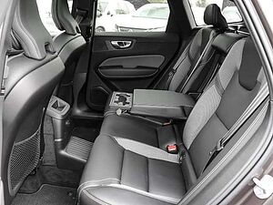 Volvo  Plus Dark Recharge Plug-In Hybrid AWD T8 Twin Engine EU6d Allrad StandHZG digita