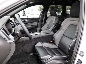 Volvo  Plus Dark Recharge Plug-In Hybrid AWD T6 Twin Engine EU6d Allrad StandHZG digita
