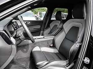 Volvo  Plus Dark Recharge Plug-In Hybrid AWD T6 Twin Engine EU6d Allrad StandHZG digita