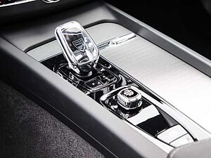 Volvo  Plus Dark Recharge Plug-In Hybrid AWD T6 Twin Engine EU6d Allrad StandHZG digita