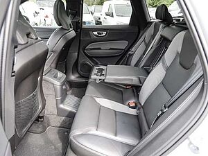 Volvo  Plus Dark Recharge Plug-In Hybrid AWD T8 Twin Engine EU6d Allrad StandHZG digita