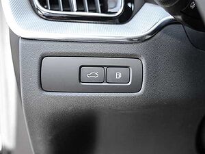 Volvo  Plus Dark Recharge Plug-In Hybrid AWD T8 Twin Engine EU6d Allrad StandHZG digita