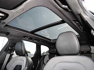 Volvo  Plus Dark Recharge Plug-In Hybrid AWD T8 Twin Engine EU6d Allrad StandHZG digita