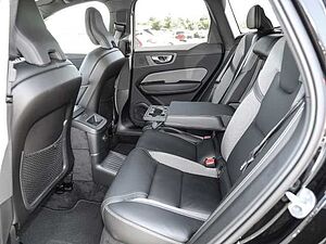 Volvo  Plus Dark Recharge Plug-In Hybrid AWD T8 Twin Engine EU6d Allrad StandHZG digita