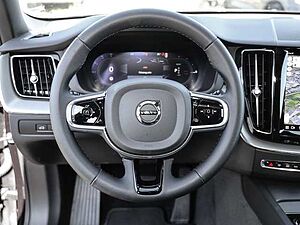 Volvo  Plus Dark Recharge Plug-In Hybrid AWD T8 Twin Engine EU6d Allrad StandHZG digita